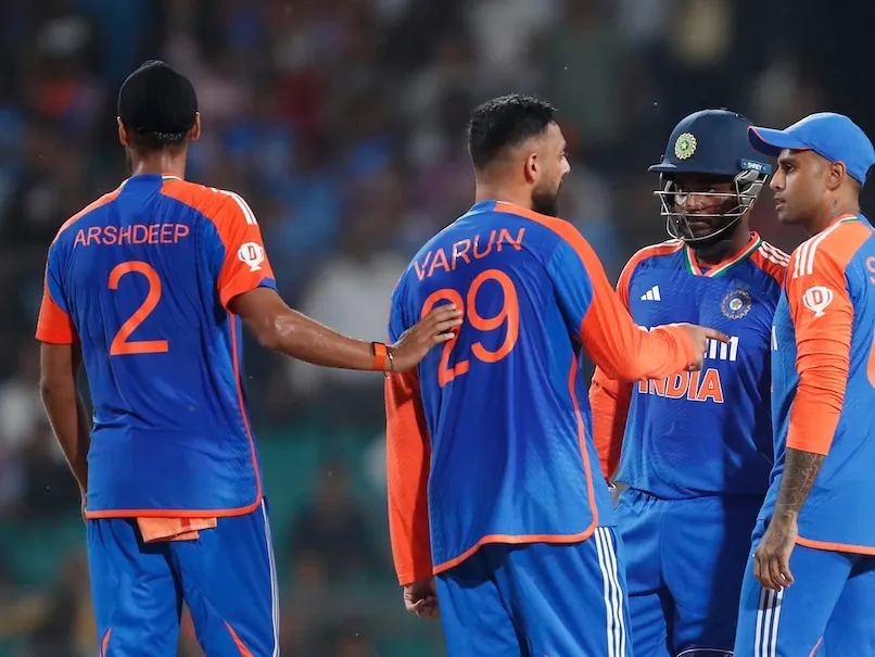 India vs South Africa Live Score, 3rd T20I: Flying Ants Stop Play During India-SA 3rd T20I